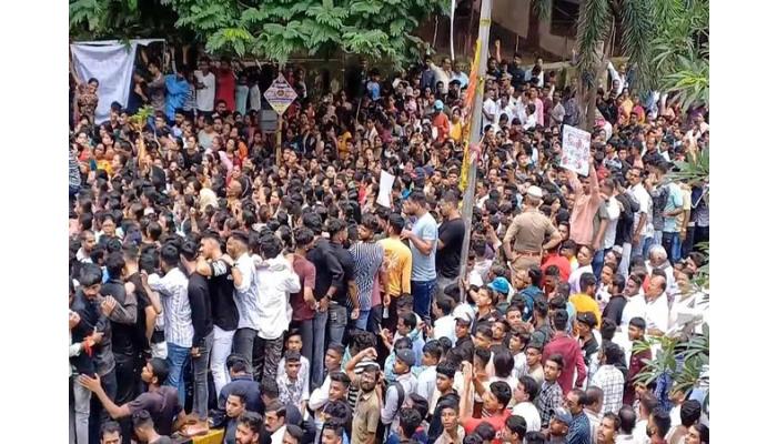 बदलापूर प्रकरण फास्ट ट्रॅकवर चालवण्याचे मुख्यमंत्र्यांचे आदेश