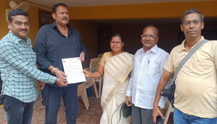 डॉ दाभोलकर स्मृती दिनानिमित्त खासदार उदयनराजे यांना निवेदन