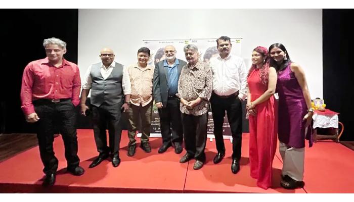 पायवाटाची सावली’ चित्रपटाच्या ट्रेलर लाँच सोहळ्याला बॉलिवूड मधील सुप्रसिद्ध संगीतकार अमित बिस्वास यांनी लावली हजेरी