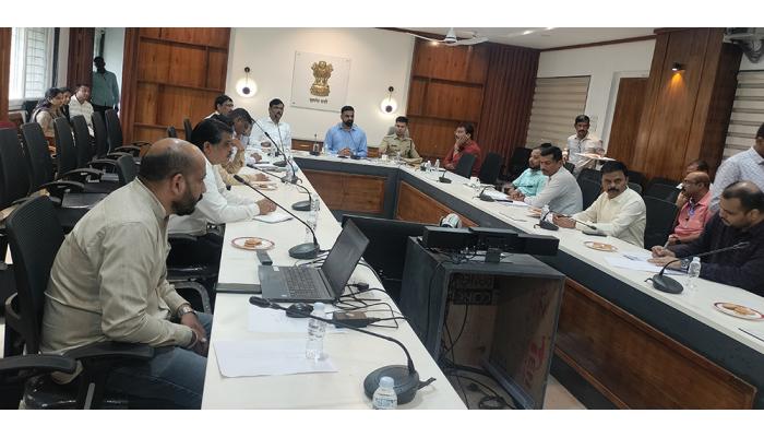 विधानसभा निवडणूकीसाठी यंत्रणानी सज्ज रहावे : जिल्हाधिकारी जितेंद्र डुडी