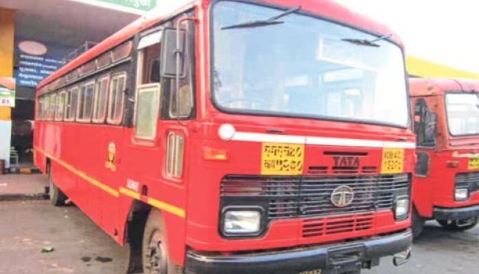 एसटी बसमध्ये नोटांचे बंडल सापडल्याने खळबळ