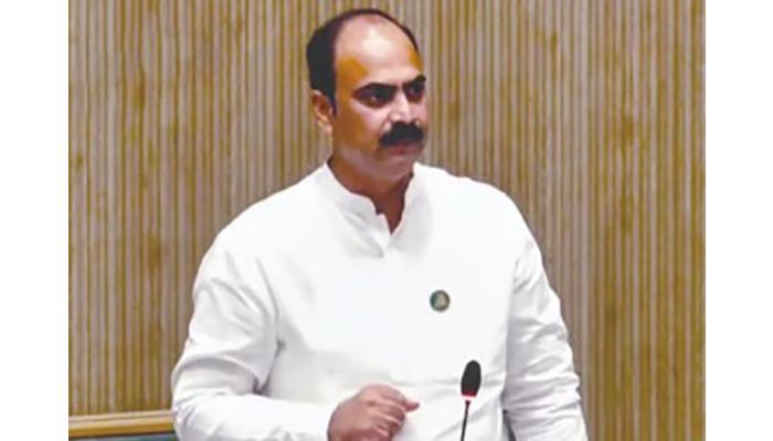 दुष्काळ आणि रेल्वेच्या प्रश्नांवर आ. मनोजदादांनी सभागृहाचे लक्ष वेधले