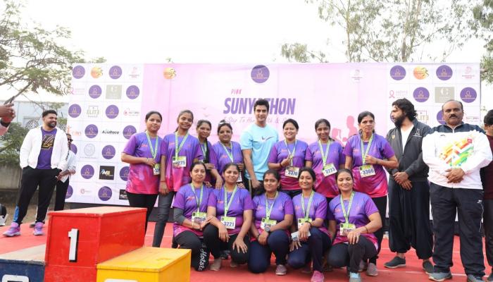 पिंक सुन्याथॉन रन ला महिलांचा उत्स्फूर्त प्रतिसाद