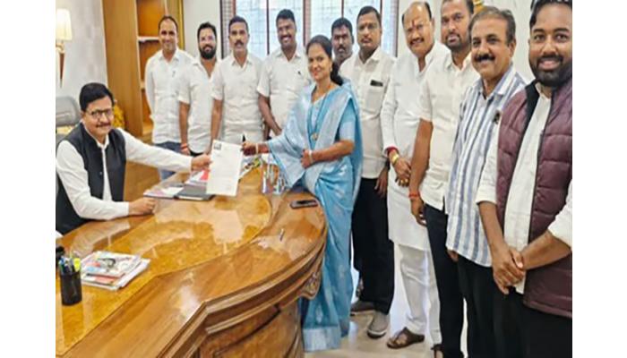 लोणंदला नगराध्यक्ष, उपाध्यक्षांचे राजीनामे