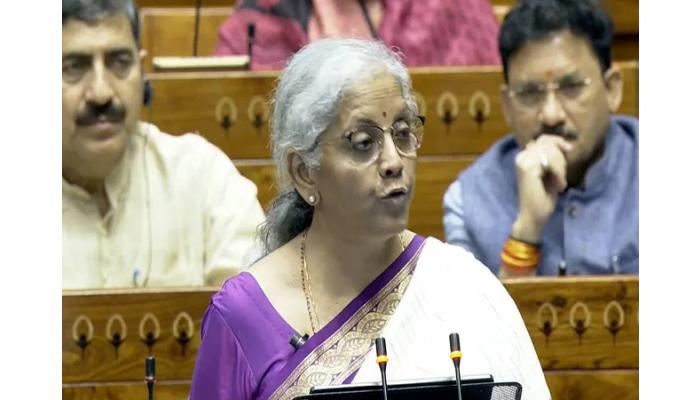 अर्थमंत्री निर्मला सीतारामन यांची मोठी घोषणा