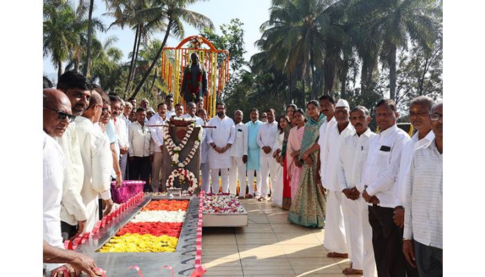 स्व. भाऊसाहेब महाराजांचा आदर्श वारसा अखंडपणे चालवू