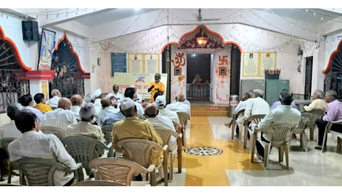 ज्येष्ठांनी आनंदी राहण्यासाठी चार सूत्री कार्यक्रम : विजय मांडके