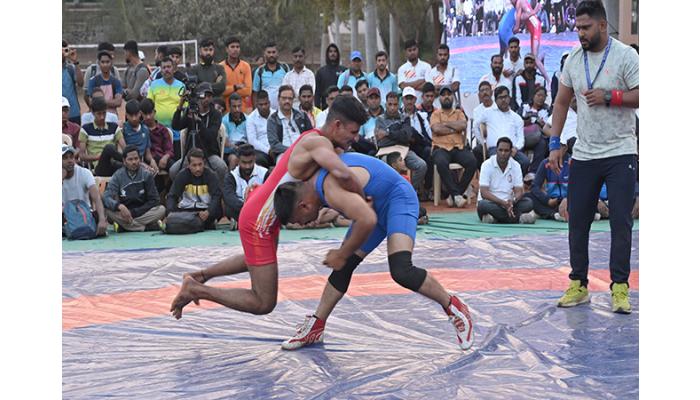महावितरणच्या क्रीडास्पर्धेत कुस्त्यांचा रंगला थरार