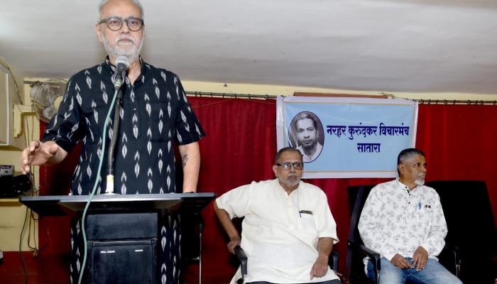 कुरुंदकरांच्या सारख्या निर्भीड विचारवंतांची आज गरज