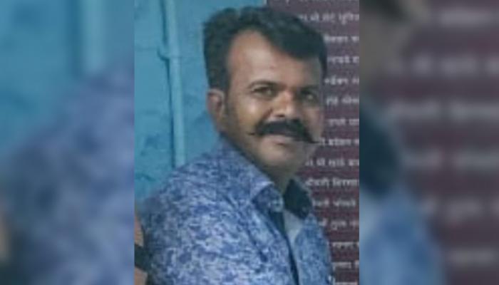 जिल्हाधिकारी कार्यालयाचे कर्मचारी संतोष नलावडे यांचे अपघाती निधन