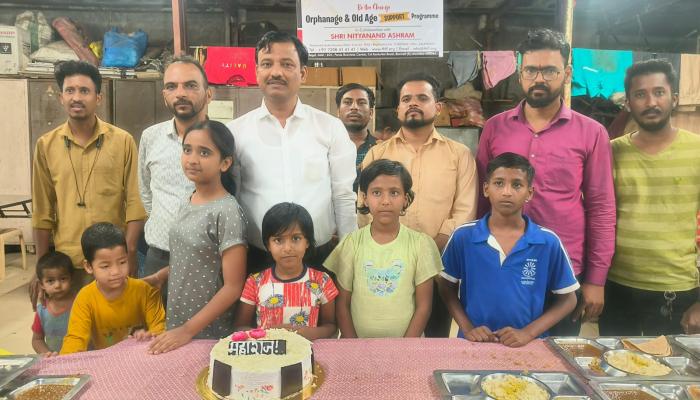 खा. श्री. छ. उदयनराजे यांच्या वाढदिवसानिमित्त मिरा भाईंदर येथे अन्नदान