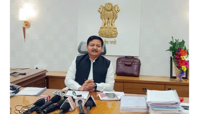 27 फेब्रुवारी रोजी जनता दरबारास विभाग प्रमुखांनी स्वत: उपस्थित रहावे : जिल्हाधिकारी संतोष पाटील