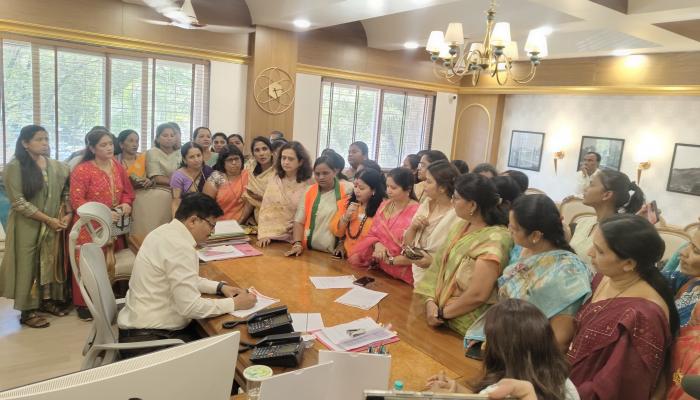 मंत्री जयकुमार गोरे यांची बदनामी करणार्या महिलेविरुद्ध भाजप महिला आक्रमक
