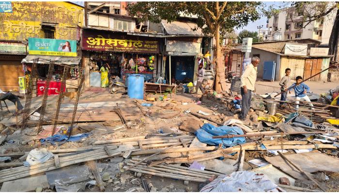 गुरुवार परज अखेर अतिक्रमणमुक्त