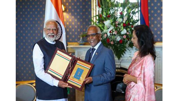 पंतप्रधान मोदींना मॉरिशसचा सर्वोच्च नागरी सन्मान