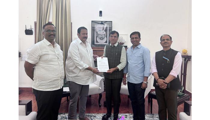 ईएसआयसी हॉस्पिटलचे काम तातडीने सुरू करावे