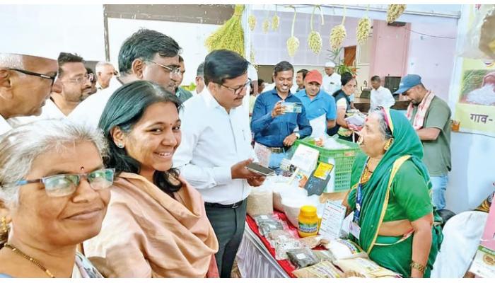 तृणधान्य महोत्सावात ग्राहकांनी केली 22 लाखांची खरेदी