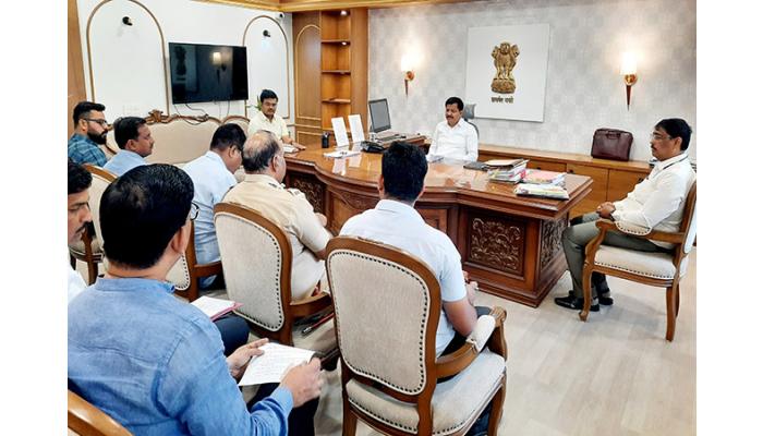 जिल्ह्यात रेव पार्टीचे आयोजन होणार नाही यासाठी पोलीसांनी दक्षता घ्यावी : जिल्हाधिकारी