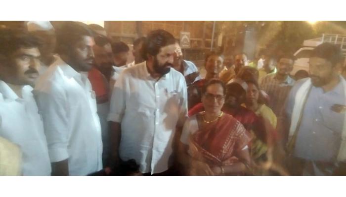 प्रहार जनशक्ती संघटनेचे गांधी मैदानावर रक्तदान आंदोलन