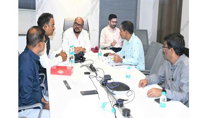 पाणीपुरवठा योजनांच्या प्रभावी अंमलबजावणीसाठी क्षेत्रीय स्तरावर भेटी देण्याचे निर्देश : मंत्री गुलाबराव पाटील