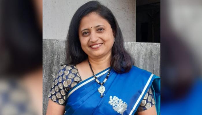 प्रसिध्द निवेदिका स्नेहल दामले यांना कानडे स्मृती पुरस्कार जाहीर