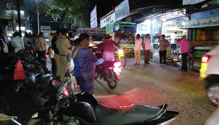 सार्वजनिक बांधकाम विभागाने हटवली शाहूपुरी चौकातील अतिक्रमणे