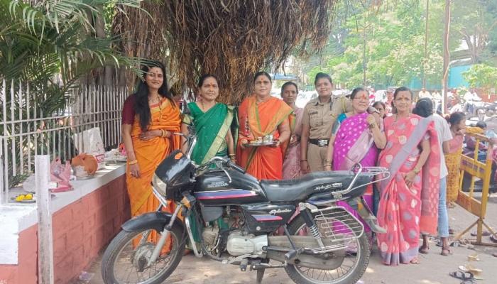 सातारा जिल्ह्यात वटपौर्णिमा उत्साहात साजरी