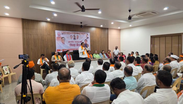 भाजपा कार्यकर्त्यांनी एकेक कार्यकर्ता जोडून पक्ष वाढवावा