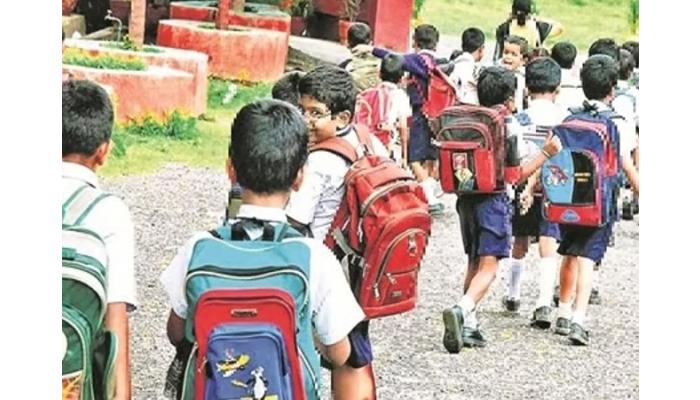 महाराष्ट्र बोर्डच्या शाळा आता सकाळी 7 ऐवजी 9 वाजता होणार सुरू