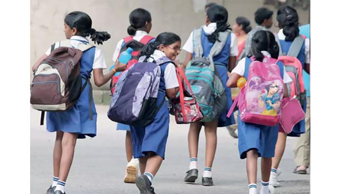 तिसऱ्या भाषेसाठी तासिकांच्या वेळेला कात्री