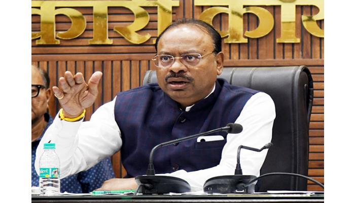 घरकुलांसाठी स्थानिक वाळू घाटांमधून पाच ब्रास वाळू तहसीलदारार्फत मोफत मिळणार : महसूल मंत्री चंद्रशेखर बावनकुळे