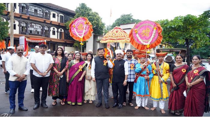 ‘गुरुकुलची दिंडी’ विद्यार्थ्यांच्या व्यक्तिमत्व विकासासाठी दिशादर्शक : जिल्हाधिकारी संतोष पाटील