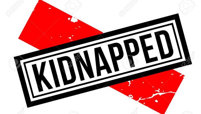 अल्पवयीन मुलीचे अपहरण केल्याप्रकरणी दोन जणांवर गुन्हा