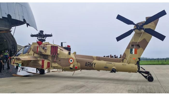 भारतीय लष्कराला मिळाले शक्तिशाली Apache हेलिकॉप्टर