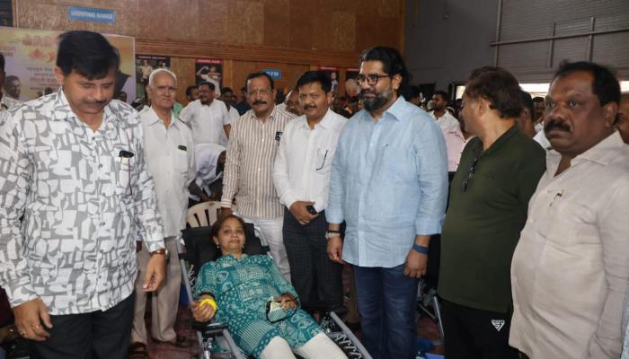 महारक्तदान संकल्प शिबीराला सातारा, मेढा येथे उत्स्फूर्त प्रतिसाद