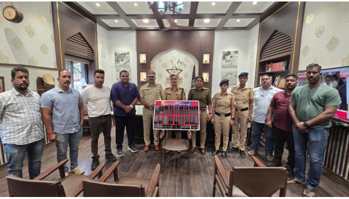 सातारा तालुका पोलिसांकडून सुमारे अकरा लाखांचे 76 मोबाईल हस्तगत