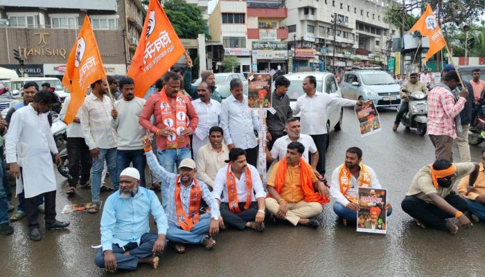 कृषिमंत्र्यांच्या राजीनाम्यासाठी उबाठा गटाचे जेलभरो आंदोलन