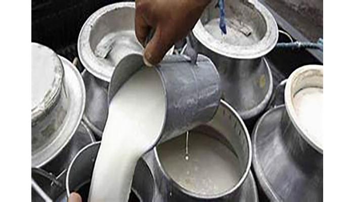 दूध उत्पादकांना मिळेना अनुदान