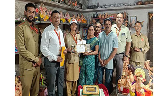 साताऱ्यातील अंजनाताईंना राष्ट्रपतींचे निमंत्रण