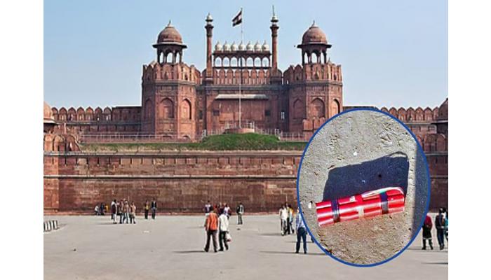 लाल किल्ल्याच्या सुरक्षेसाठी तैनात केलेले ७ पोलिस निलंबित