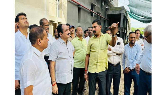 जिल्हा बॅकेच्या कर्मचाऱ्यांचे स्वप्न पूर्ण होईल : मकरंद पाटील