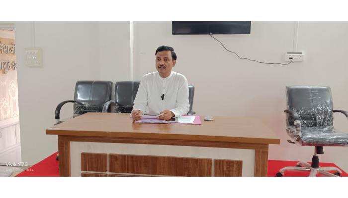 सहाय्यक पोलीस निरीक्षक रवींद्र तेलतुंबडे यांची पदोन्नती रोखावी