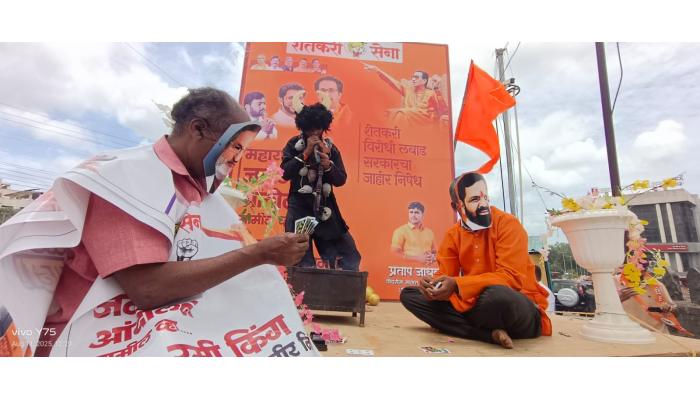 उबाठा गटाच्या शिवसैनिकांचा सातारा शहरात जन आक्रोश मोर्चा