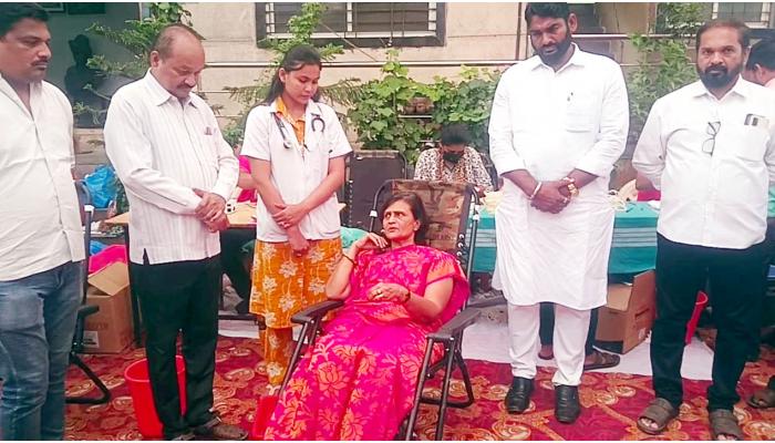 आ. महेश शिंदे यांच्या वाढदिनी विक्रमी 1308 बाटल्या रक्त संकलित
