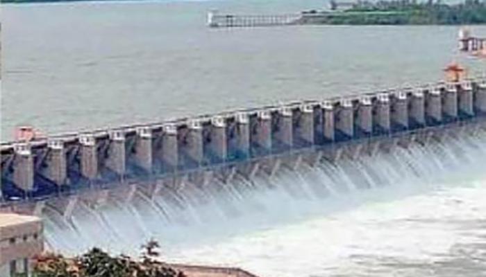 पूर्ण क्षमतेने भरले कर्नाटकातील अलमट्टी धरण