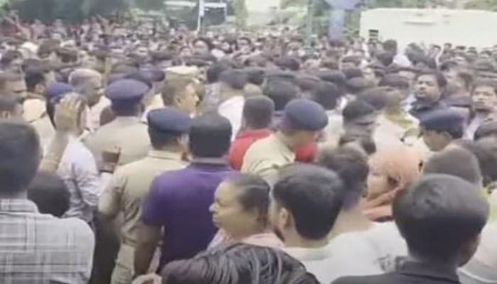 अहमदाबादमध्ये विद्यार्थ्याच्या हत्येवरून तापले वातावरण