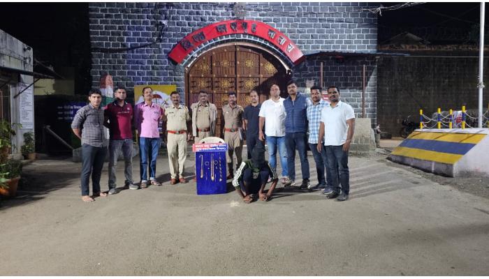 फरार अट्टल गुन्हेगार सातारा शहर पोलिसांच्या ताब्यात