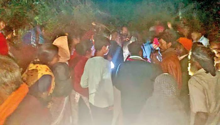 एन्काऊंटरमधील लखन भोसलेवर अंत्यसंस्कार