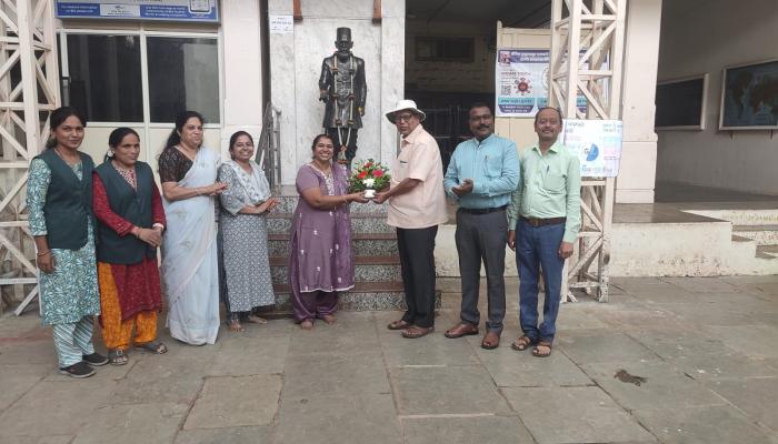रूपाली राक्षे यांचे सेट परीक्षेत यश