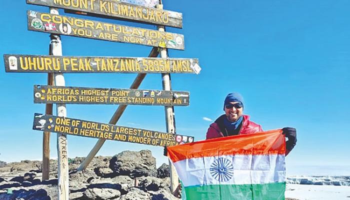 अभिजीत भोईटे यांनी सर केले किलीमांजारो शिखर